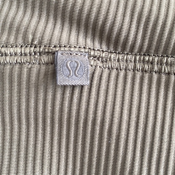 ❤️ Lululemon Free to Be Longline Bra NWOT Size 6 - Picture 4 of 4